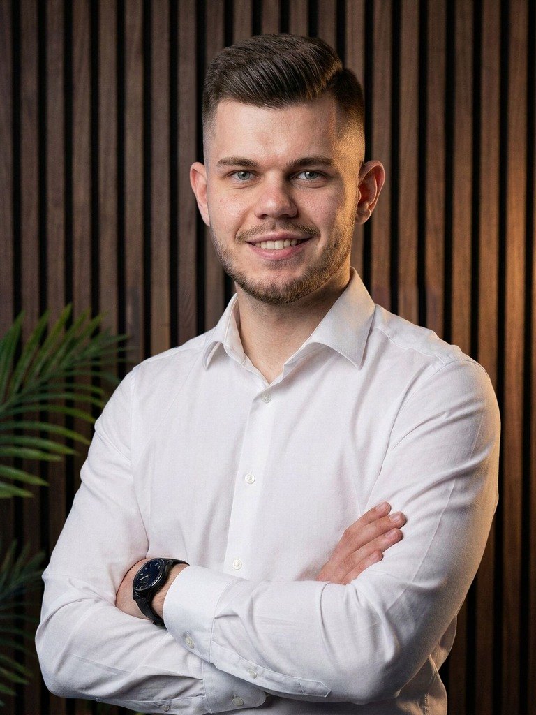 Kamil Flack, Beratung bei Strivera